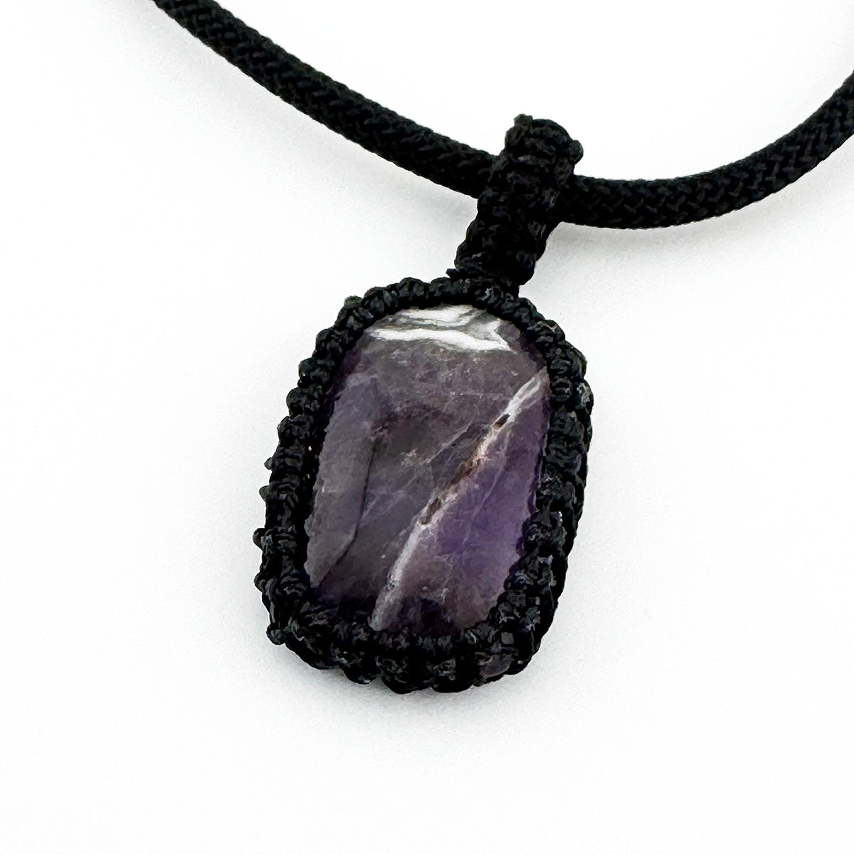 Weaved Gemstone Pendant necklaces